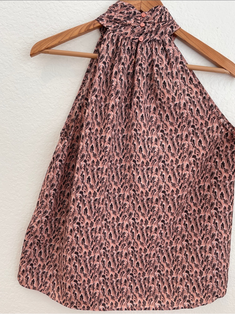 Joie Pink and Black Printed Halter Blouse • XS - Picture 9 of 12